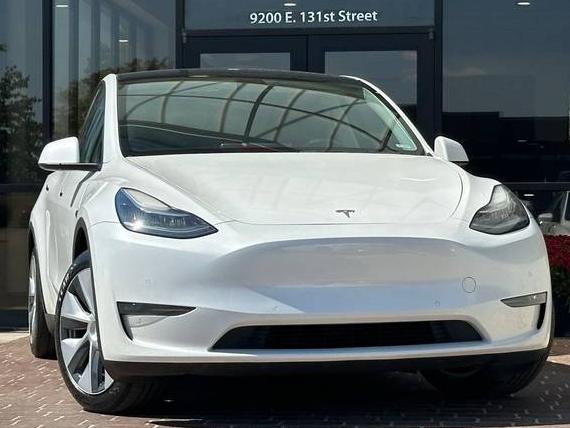 TESLA MODEL Y 2020 5YJYGDEE5LF026254 image TESLA MODEL Y 2020 5YJYGDEE5LF026254 image